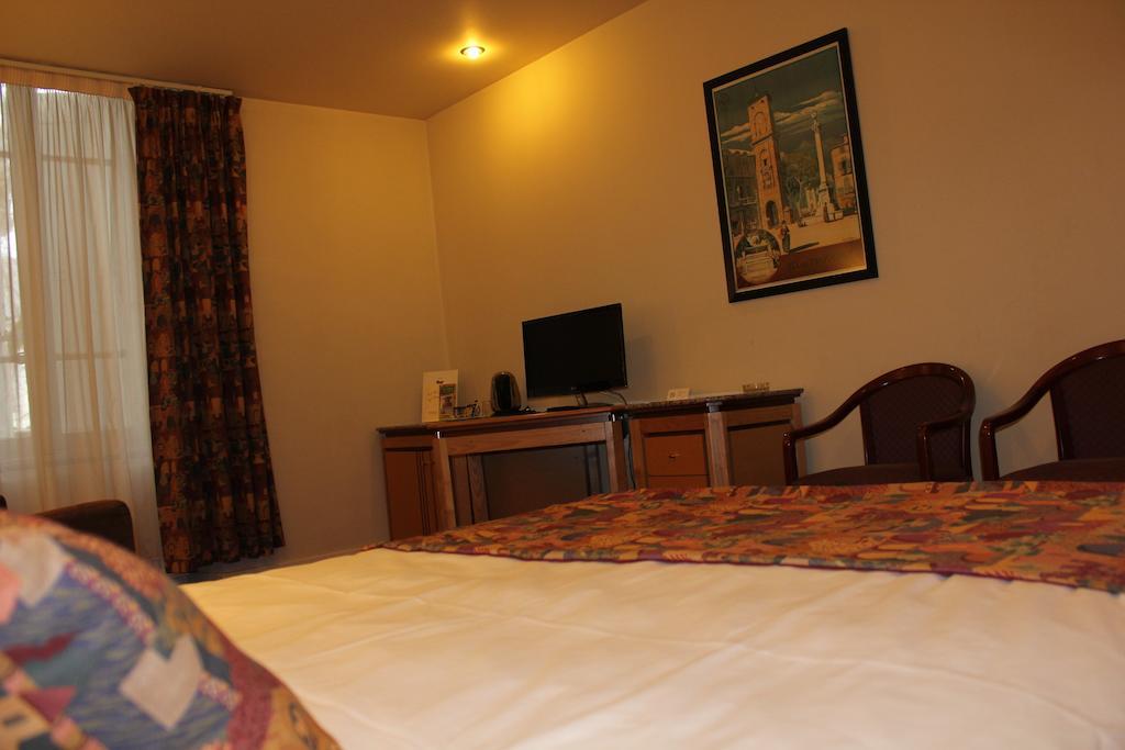 Logis Le Relais De Fusies Lacaune Quarto foto
