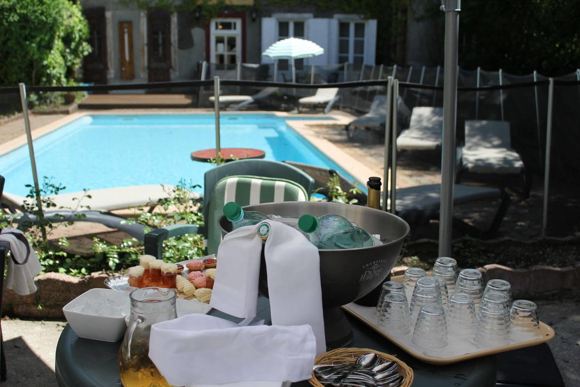 Logis Le Relais De Fusies Lacaune Exterior foto